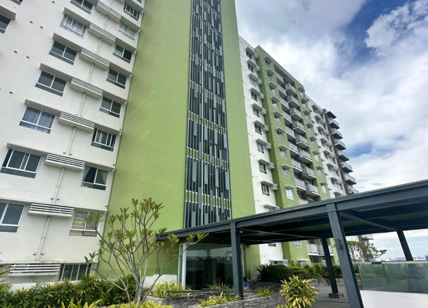 Apartmanhotel Casa Dela Staycation - Mesatierra Davao City